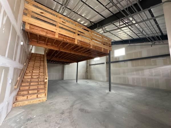 $4,900 / 2700ft2 - Office Warehouse Lakeway 2700 sq feet (Lakeway)