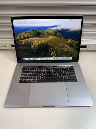 Macbook Pro 16" 2.6ghz i7 16gb ram 500gb SSD - $550