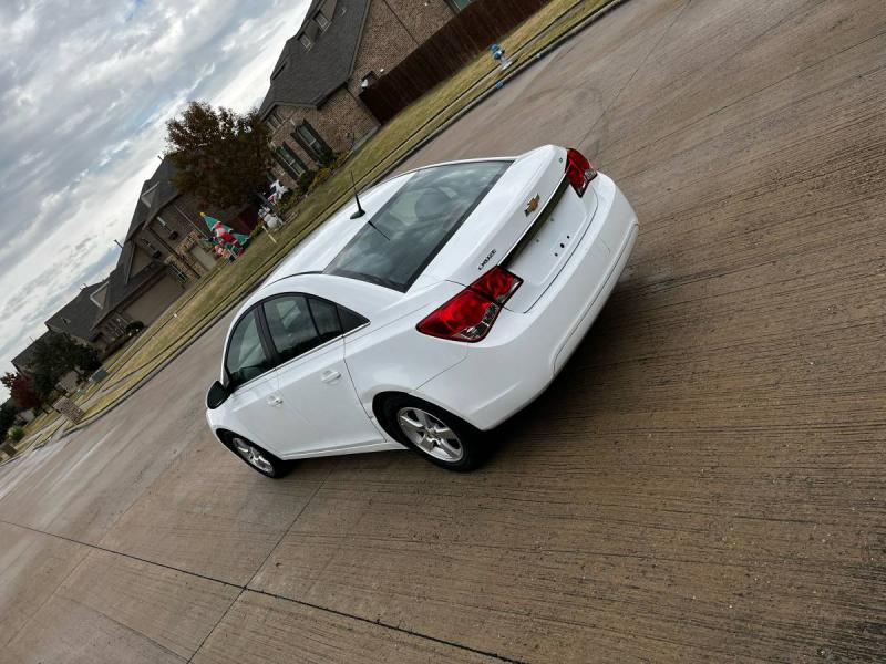 2013 CHEVY CRUZE RUNS DRIVES - $4,200 (Rowlett)