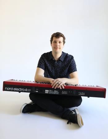 Jazz Piano/Music Theory Lessons (via Zoom) (internet)