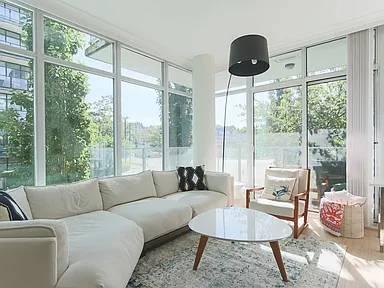 $900 / 1br - 719ft2 - Beautiful Well Renovated Furnished 1bedroom (Houston, TX)