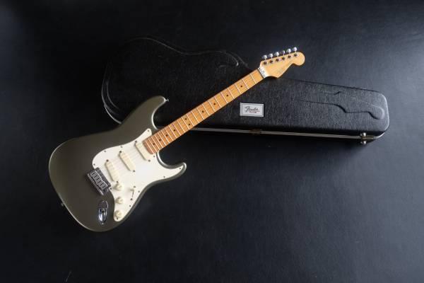 1987 Fender Stratocaster Plus Pewter guitar with Strat Plus Hard Case -