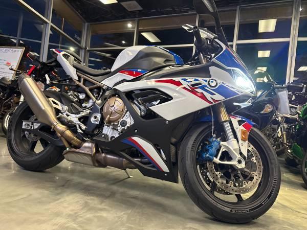 2022 BMW S1000RR MPACKAGE - $19,495 (ARLINGTON HEIGHTS)