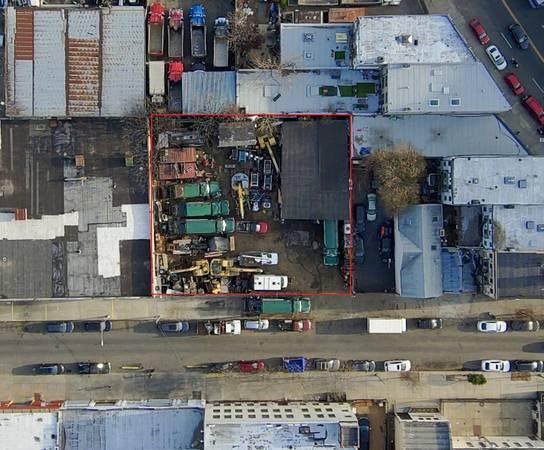 11200ft2 - For Sale: M-zoned Land available in Williamsburg (East Williamsburg)