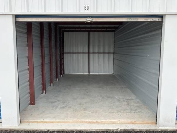 Self-Storage in Angleton. Best rates! $20 OFF FIRST MONTH.