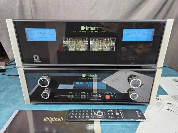 McIntosh C1100 Analog Tube Preamplifier with Remote