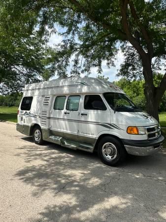 2003 leisure class B motorhome - $25,000 (Roselle)