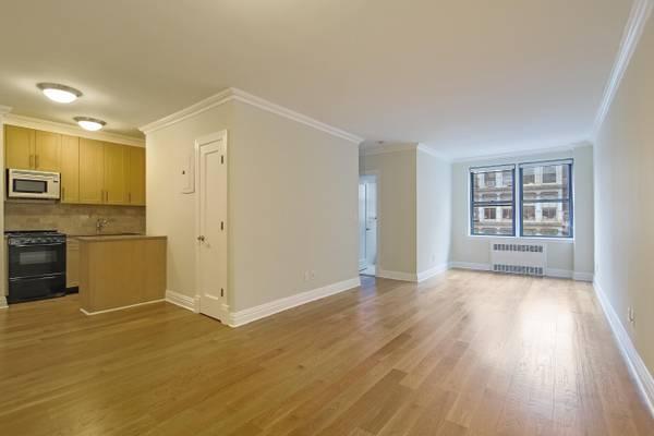 $5,395 / 1br - Beautiful and BROKER FEE apartment! (West Village)