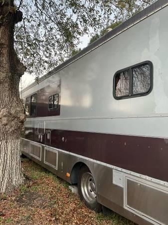 Safari xlt motorhome rv - $15,600 (Houston)
