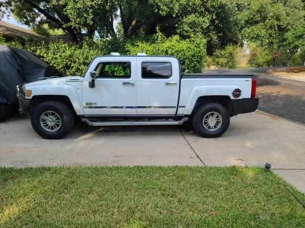 Hummer H3T - $25,000 (Round Rock)