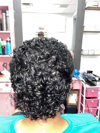 ⭐️Salon De Chauntè Where You Deserve To Shine⭐️ (Upper Kirby) ‹image 1 of 24›