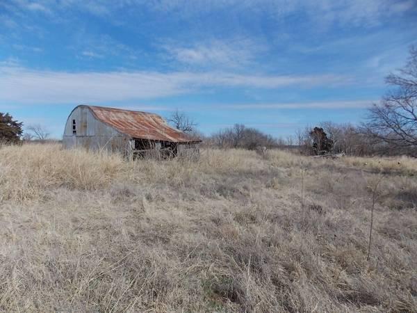 $556,308 102 ACRES NORTH OKC 35 MILES (CRESCENT)