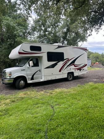 Ford Coachman $23,500 - $23,500 (Llano)