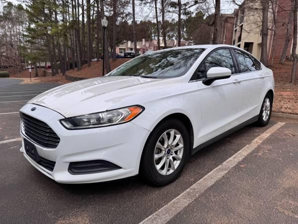 Ford Fusion 2016 - $4,500