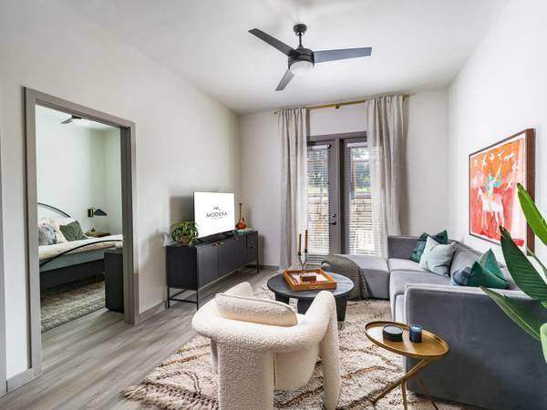$1,697 / 1br - 750ft2 - Subletting apartment in North Austin for 6 months! (Austin)