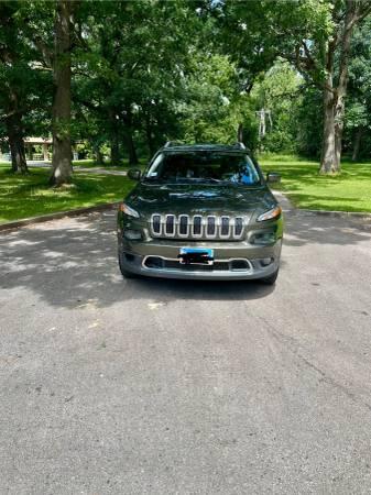 2015 Jeep Cherokee Limited 4x4 - $5,950 (North Riverside)