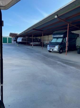 Covered Parking in North Fort Worth US STORAGE CENTERS