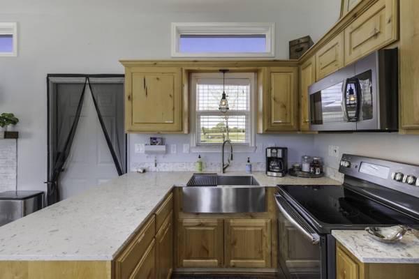 $120 / 1br - Cottage near Lake Fork, Private Stocked Pond, Secure Parking (Rains County, TX)