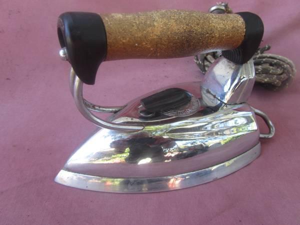 Antique Clothes irons - $5 (Oak Hill)