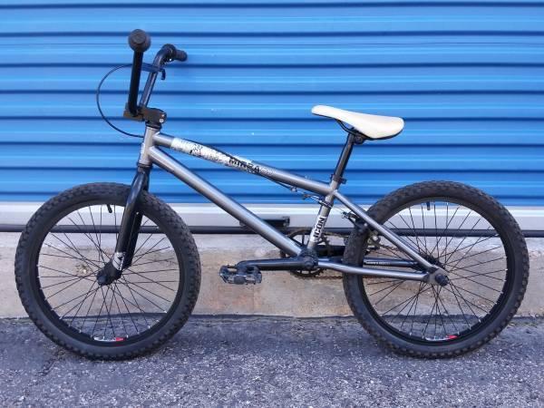 Mirraco Icon Intro BMX Bike - $80 (NW Austin)