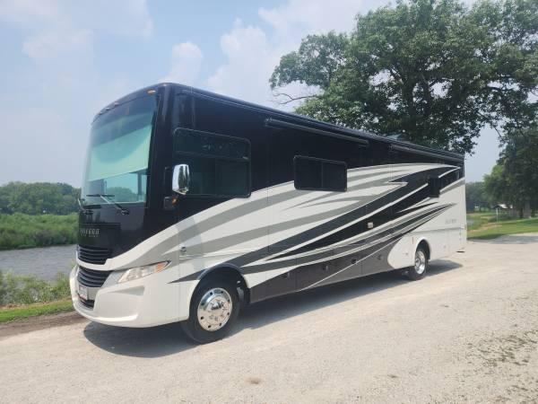 2017 Tiffan Allegro open road - $79,900 (Plainfield il)