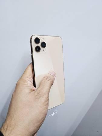 IPhone 11 Pro Max (10020 Marsh Lane Inside EL RANCHO) - $320 (Dallas)