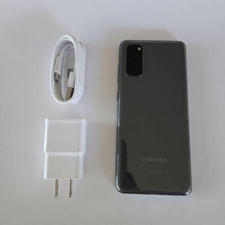 Samsung s20 5g - UNLOCKED - Like New - $220 (San Jose)