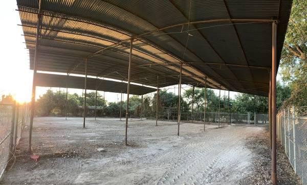 $900 / 1550ft2 - Pole Barn Workspace on the Colorado River