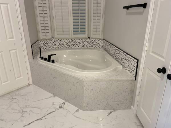 Bathroom & Kitchen Remodels/Flooring/Handyman Services