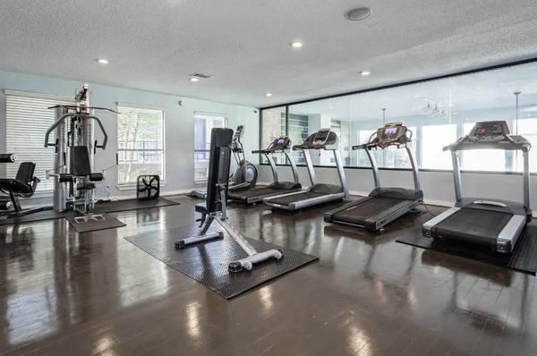 $1,299 / 2br - 760ft2 - Spacious Room + Cool Roommate = Perfect Match! 🏠👌