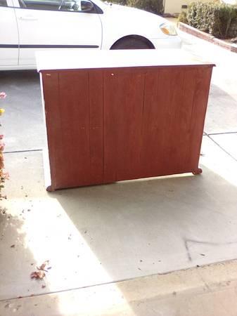 FREE Desk (willow glen / cambrian)