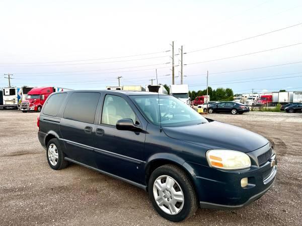 2008 Chevrolet Uplander LS Van - Strong Runner - $1,750