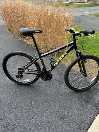 Mongoose Excursion Mountain Bike 24” - $150 (Ashburn)