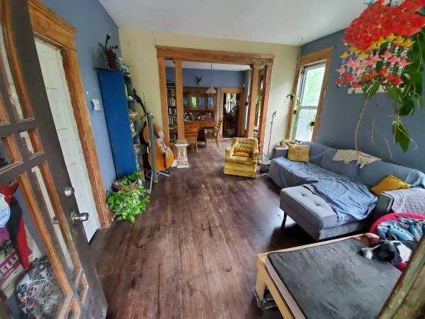 $625 / 1br - 150ft2 - ROOM FOR RENT