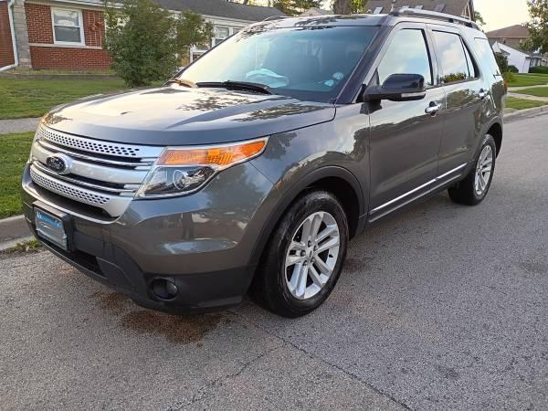 2015 Ford Explorer XLT - $6,950 (Morton Grove)