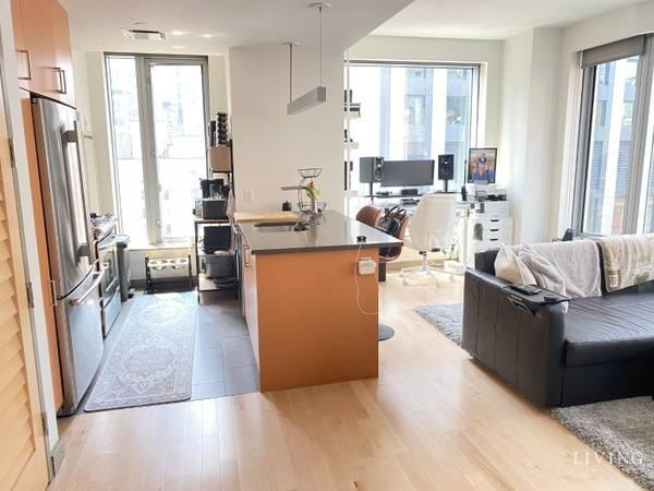 $5000.00 / 1br - NO FEE 1 Bed With Walls of Windows, W/D in unit ,pool 24H doorman