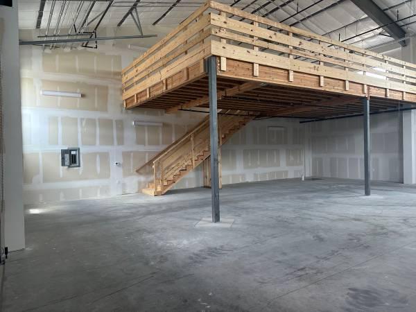 $4,900 / 2700ft2 - Office Warehouse Lakeway 2700 sq feet (Lakeway)