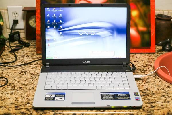 Sony VAIO VGN FS742/W laptop - $295