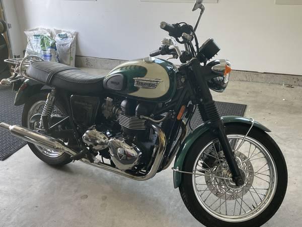 2010 Triumph Bonneville T100