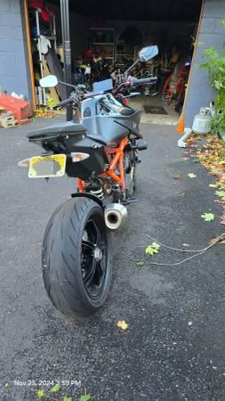 2020 KTM 1290 Super Duke R. Low miles!! - $13,500