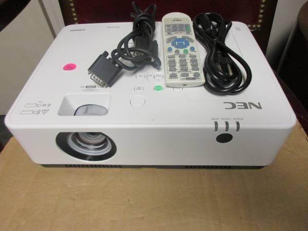 NEC ME372W 3LCD Projector 3700 ANSI HD 1080p ECO Mode HDMI x 2 LAN - $250 (Hwy 6 & Voss)