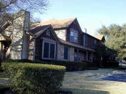 $825 / 2br - 2br - 1000ft2 - Townhouse/Pool/Quiet/ 2master br/up grades/Fence (austin)