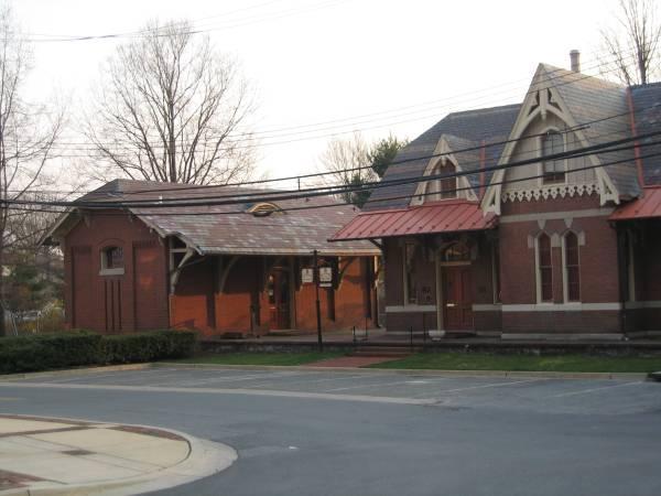 Commercial Space available Olde Towne Gaithersburg