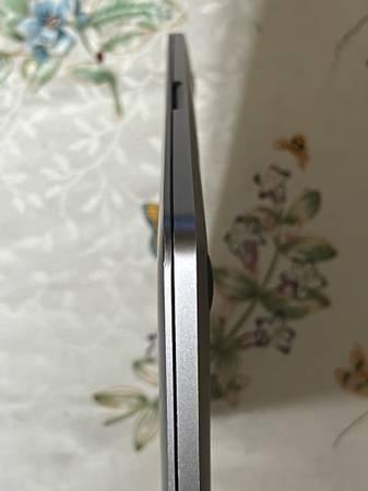 Macbook Pro 13 2017 i5 16GB RAM 500GB SSD