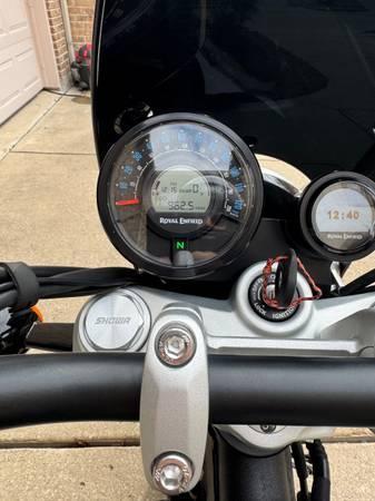 Royal Enfield Super Meteor 650 Interstellar Green "Press Bike" 2024 - $7,250 (McKinney)