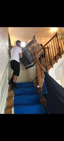 LAST SECOND MOVINGSPECIALIST// 02 MOVERS WITH 26 FOOT TRUCK $99.00 PH.