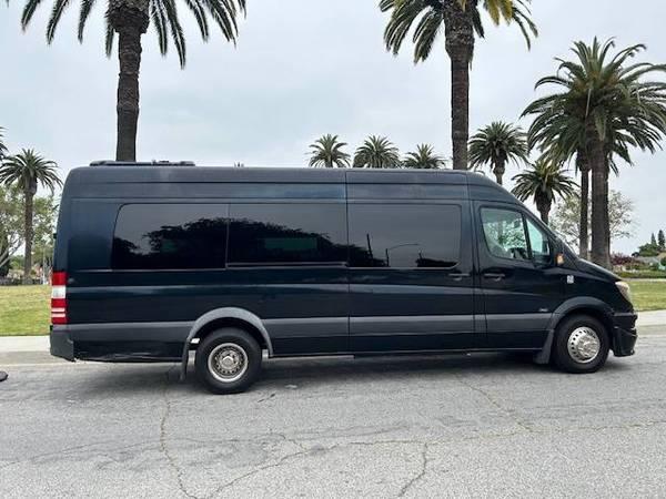 Mercedes Sprinter Party Bus Limo