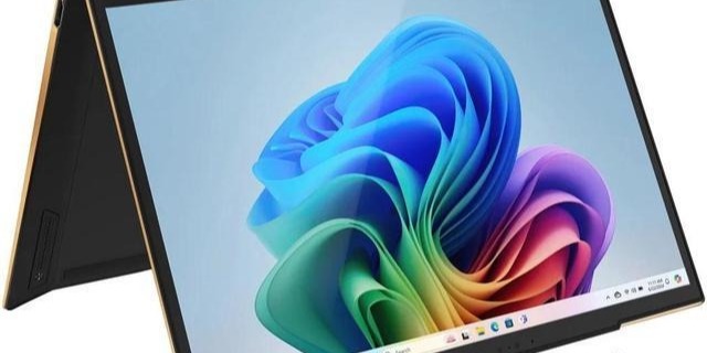 MSI Summit 13 AI Flip: 13.3