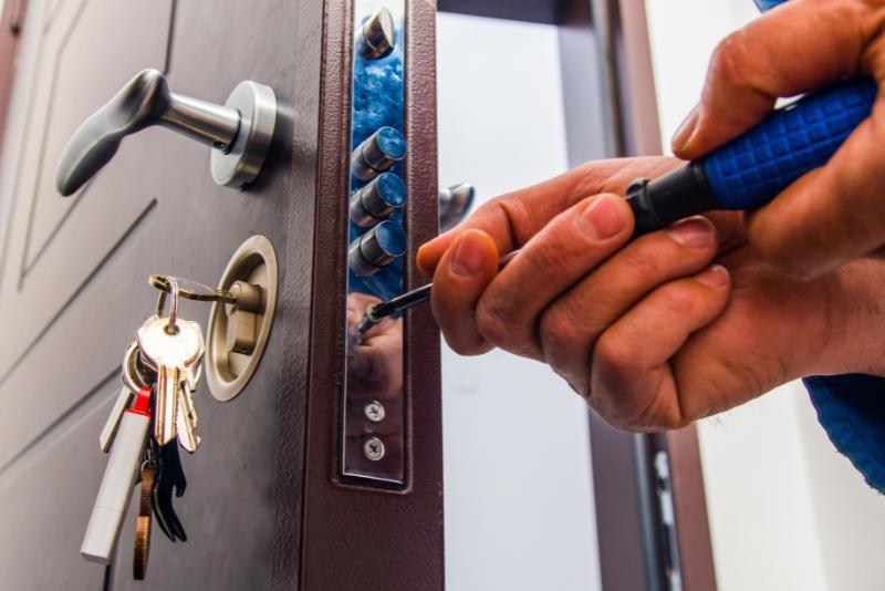 Josh Home Lockout Help in Chicago,IL