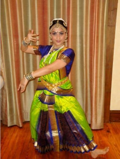 Aditi Dance School - Bharat-natyam & Bollywood Dance Classes in Piscataway, NJ
